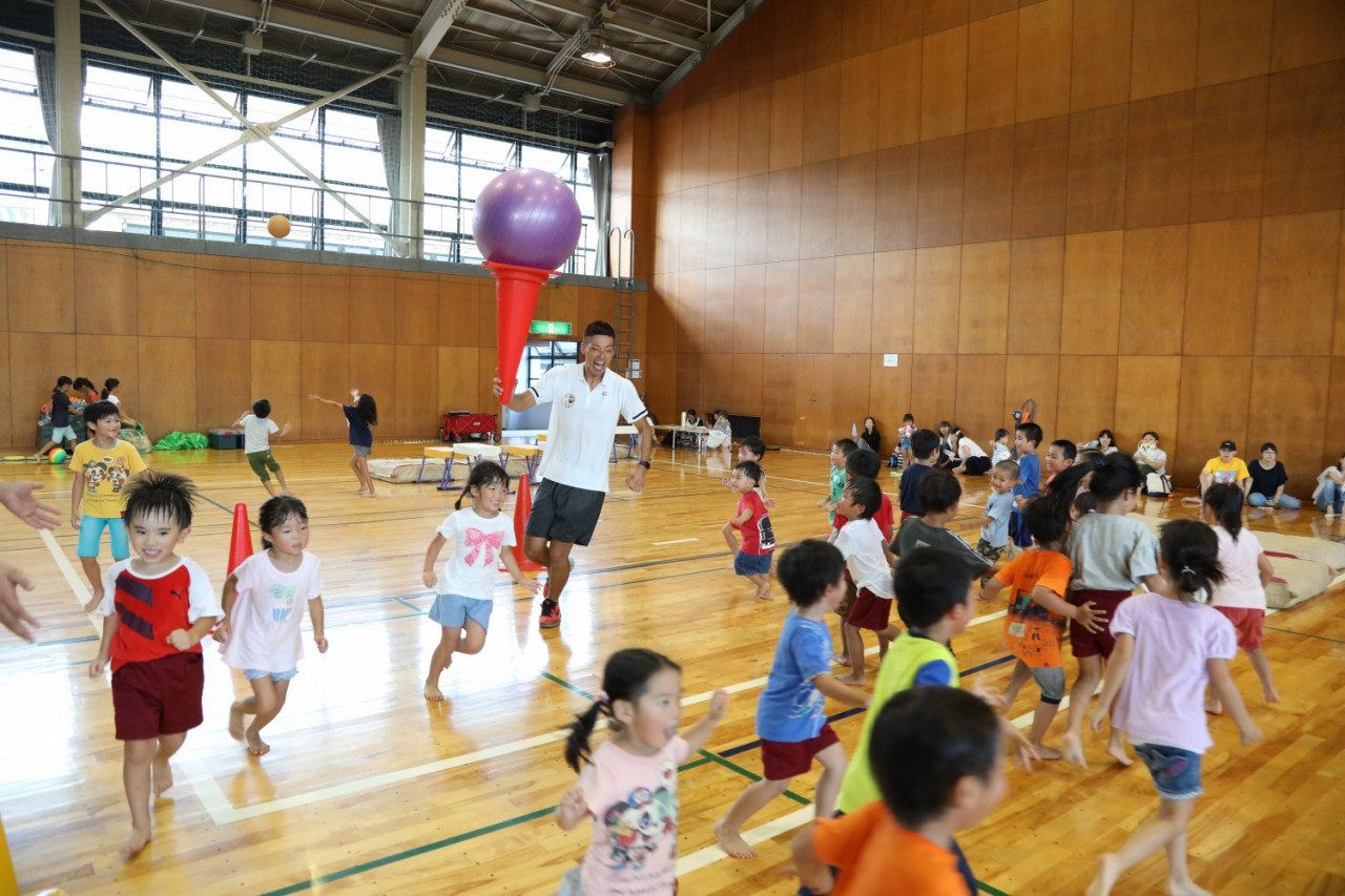 きのいい羊達にじいろキッズ